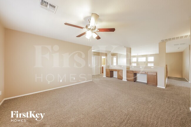 14251 W Windrose Dr Surprise, AZ 85379 photo 3