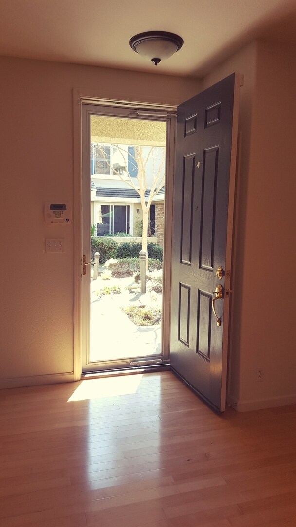 Dublin Sonoma Green - Beautiful Townhome 3 Bed, 2.5 Bath, New Carpet, Community Pool photo 4