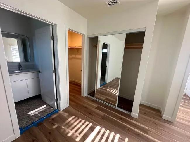 5262 Cervantes Ave San Diego, CA 92114 photo 5