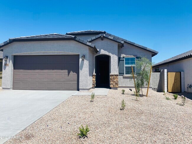 5531 S 23rd Dr Phoenix, AZ 85041 photo 2