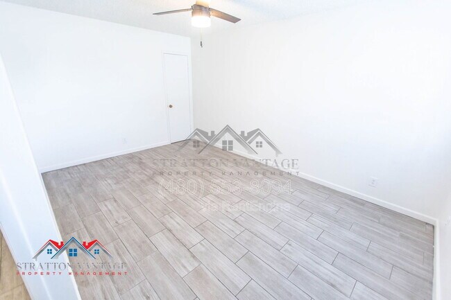 3410 S Cutler Dr Tempe, AZ 85282 photo 5