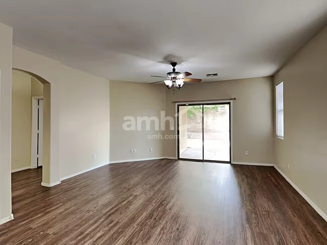 15342 W Morning Glory St Goodyear, AZ 85338 photo 5