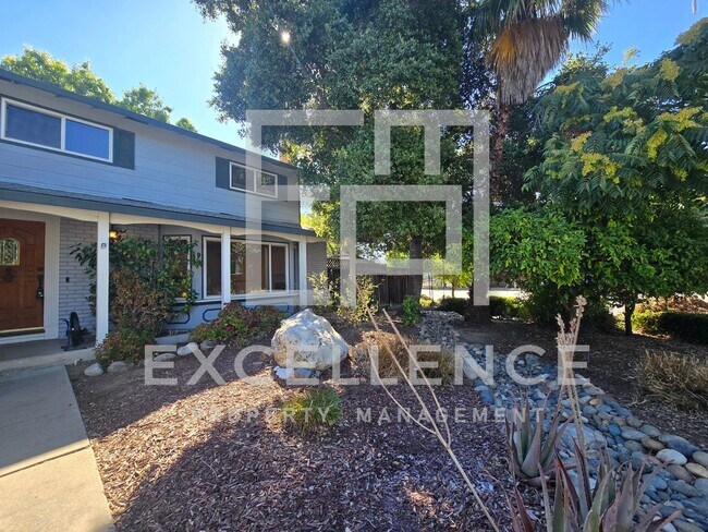 2498 Parquet Ct San Jose, CA 95124 photo 2