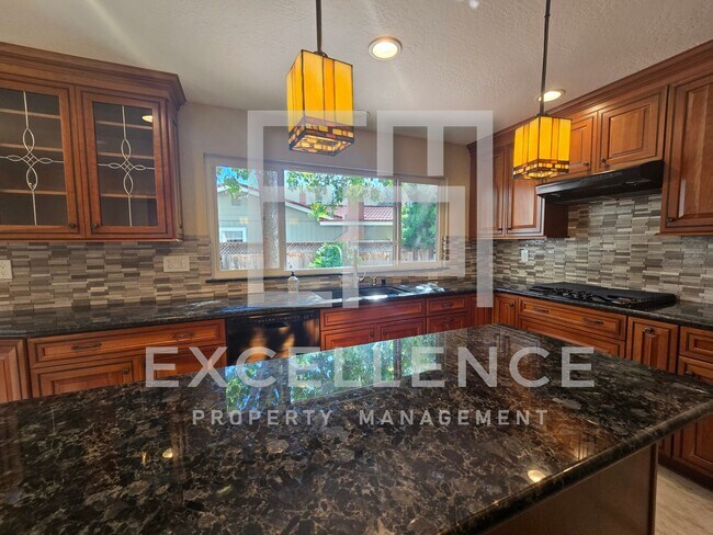 2498 Parquet Ct San Jose, CA 95124 photo 5