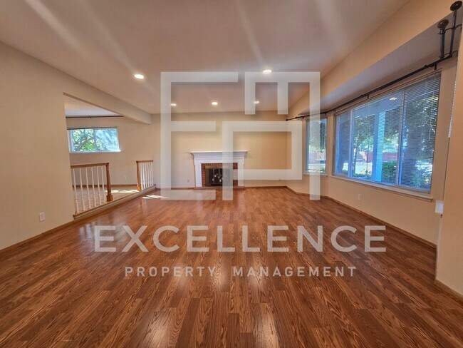 2498 Parquet Ct San Jose, CA 95124 photo 3