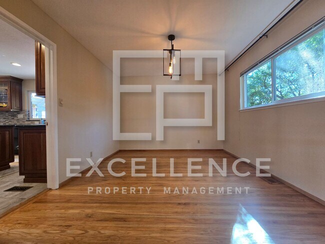2498 Parquet Ct San Jose, CA 95124 photo 4