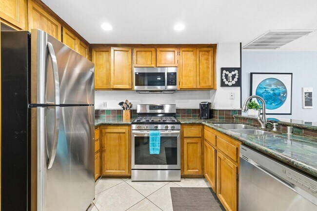 731 Seacoast Dr Imperial Beach, CA 91932 photo 3