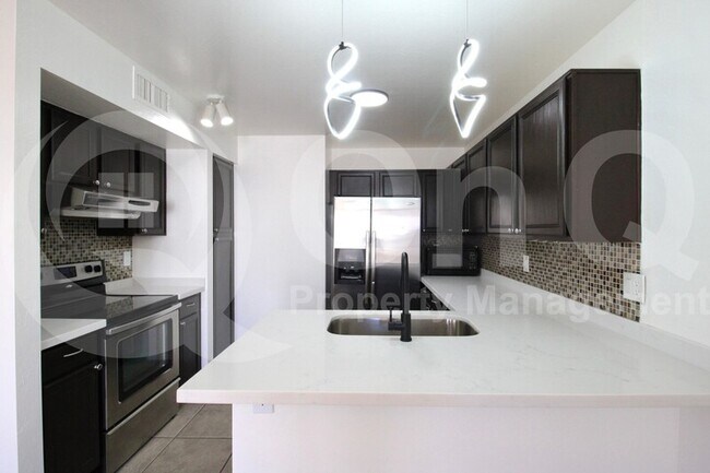 14251 N 23rd St Phoenix, AZ 85022 photo 4