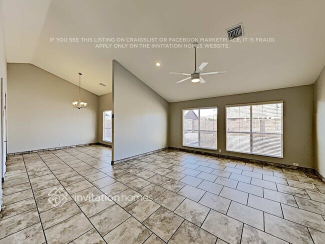 7141 W Paradise Dr Peoria, AZ 85345 photo 5