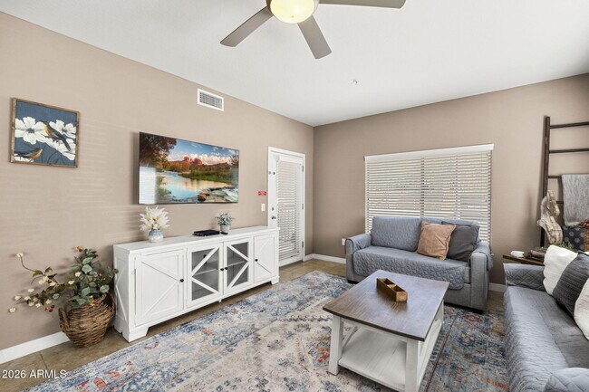 5450 E Deer Valley Dr Phoenix, AZ 85054 photo 3
