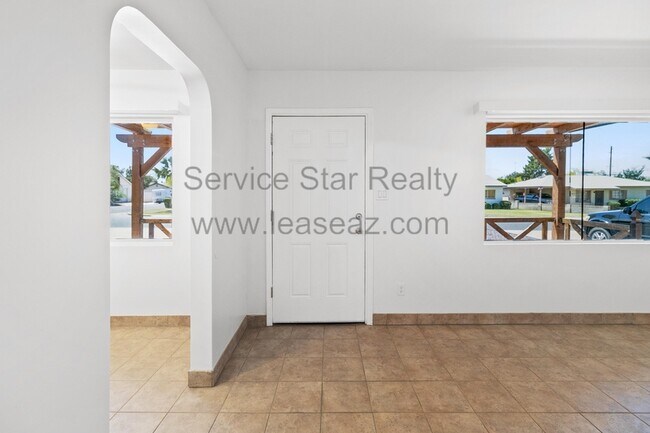 4516 E Montecito Ave Phoenix, AZ 85018 photo 3