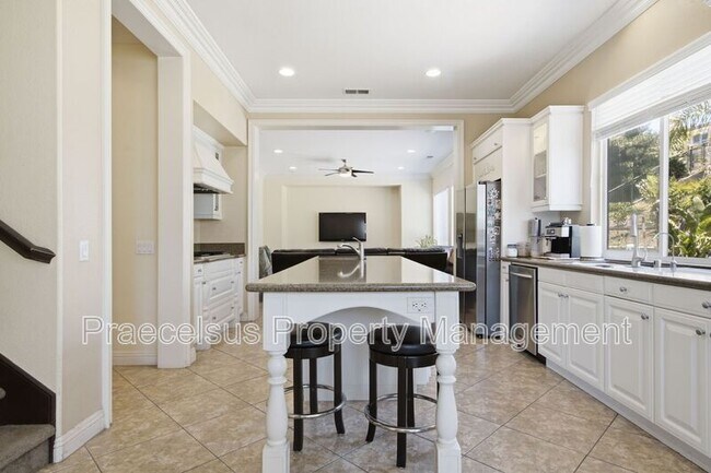 2792 Camphor Ct Chula Vista, CA 91914 photo 4
