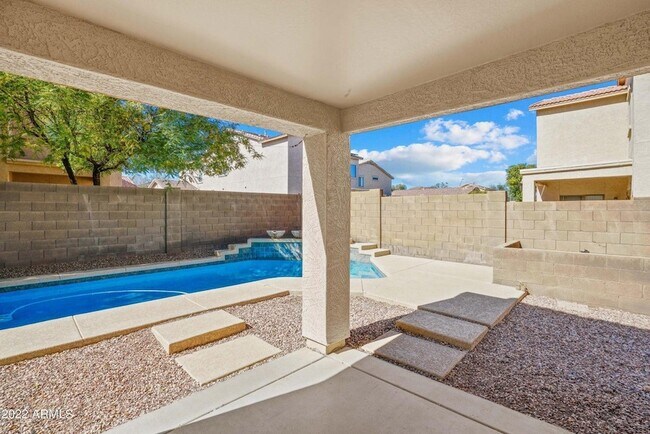 15422 N 169th Ln Surprise, AZ 85388 photo 2