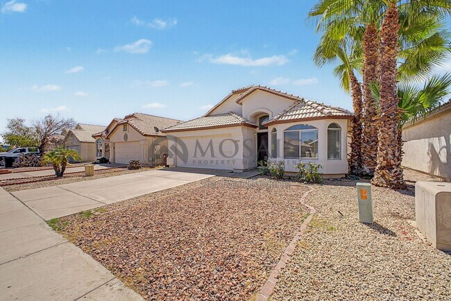 8359 W Bluefield Ave Peoria, AZ 85382 photo 3