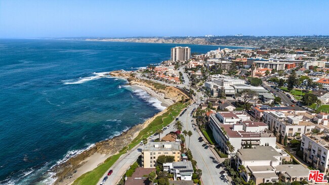 457 Coast Blvd San Diego, CA 92037 photo 5