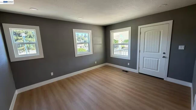 813 Butte St Vallejo, CA 94590 photo 3