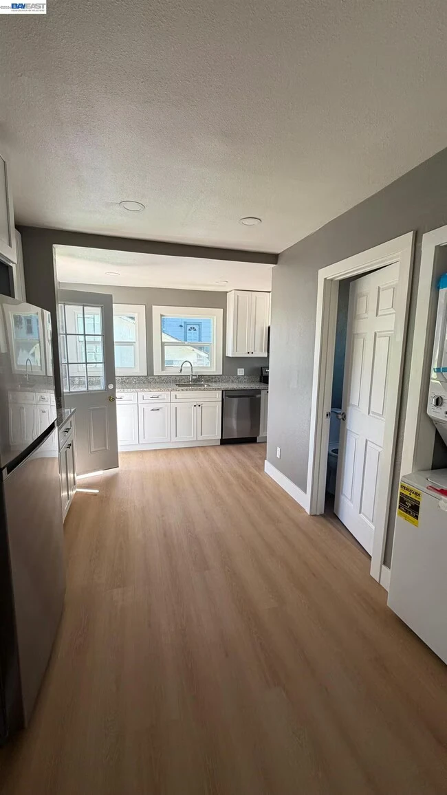 813 Butte St Vallejo, CA 94590 photo 4