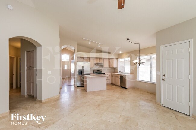 1831 W Wildhorse Dr Chandler, AZ 85286 photo 4
