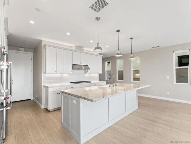 2954 Copley Ave San Diego, CA 92116 photo 5
