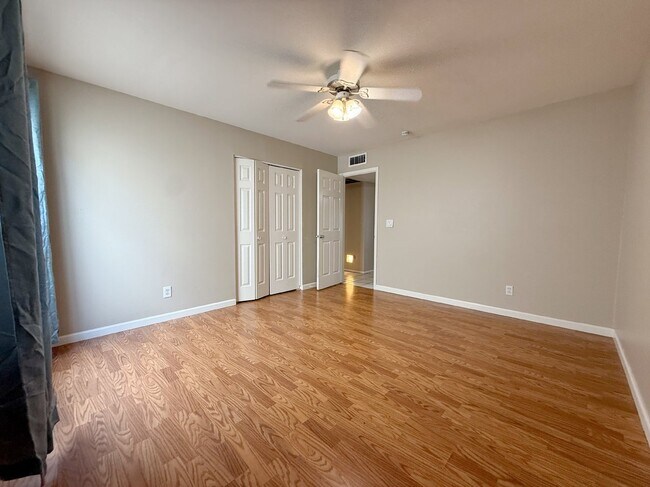 4335 W Julie Dr Glendale, AZ 85308 photo 5