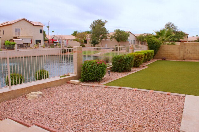 691 S Sahuaro Dr Gilbert, AZ 85233 photo 4