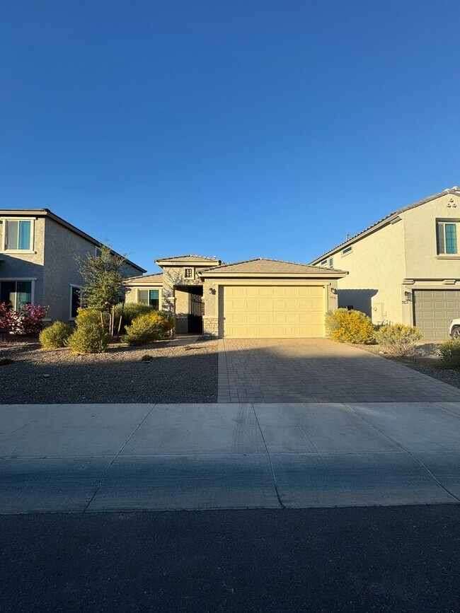 19848 W Rancho Dr Litchfield Park, AZ 85340 photo 2