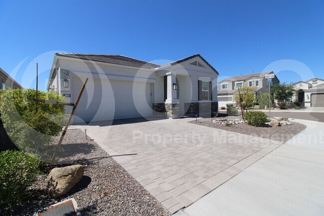 2027 E Northwood Dr Phoenix, AZ 85024 photo 2