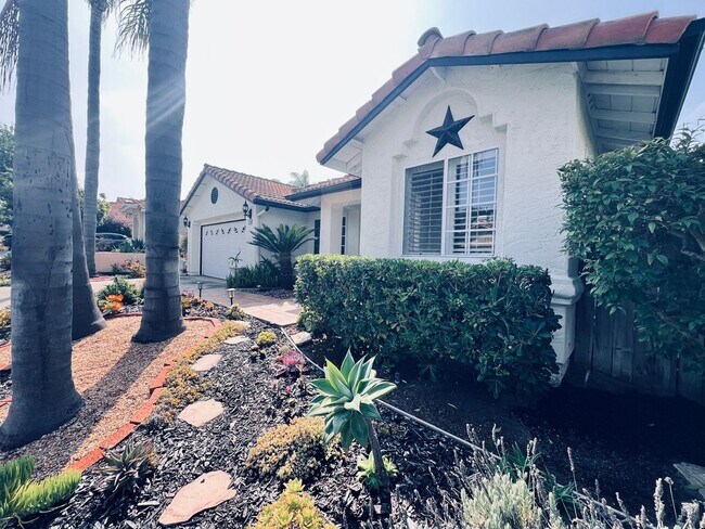 2198 Castilla Way Oceanside, CA 92056 photo 2
