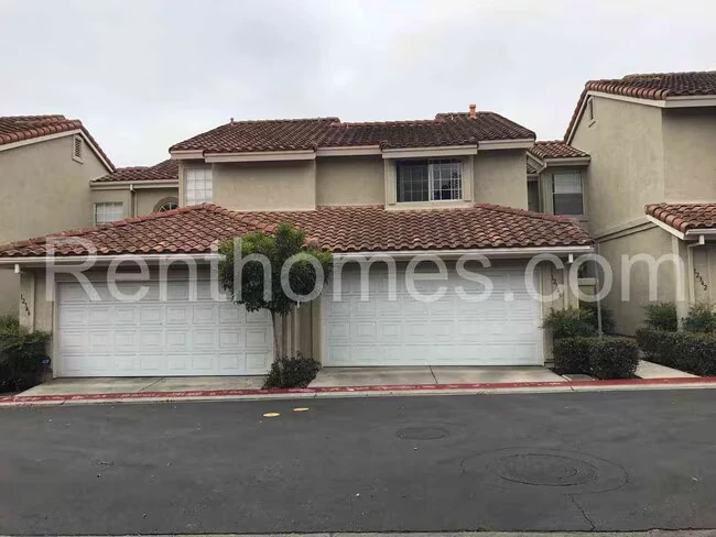 12344 Springwater Point San Diego, CA 92128
