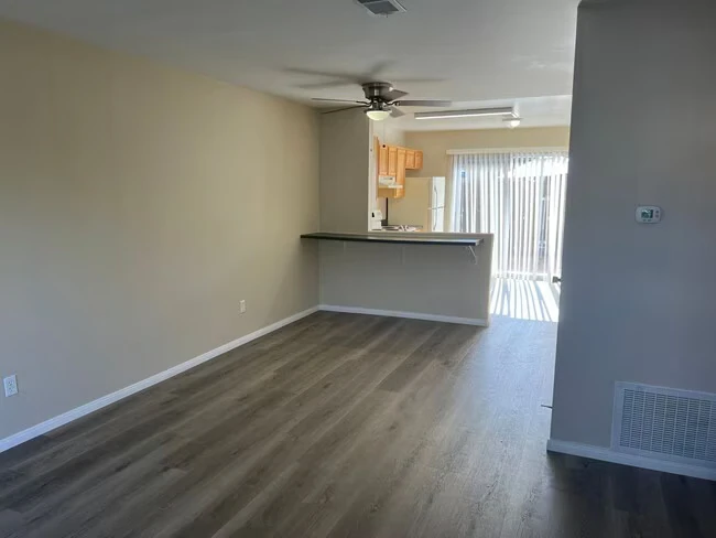 10125 Carefree Dr Santee, CA 92071 photo 2