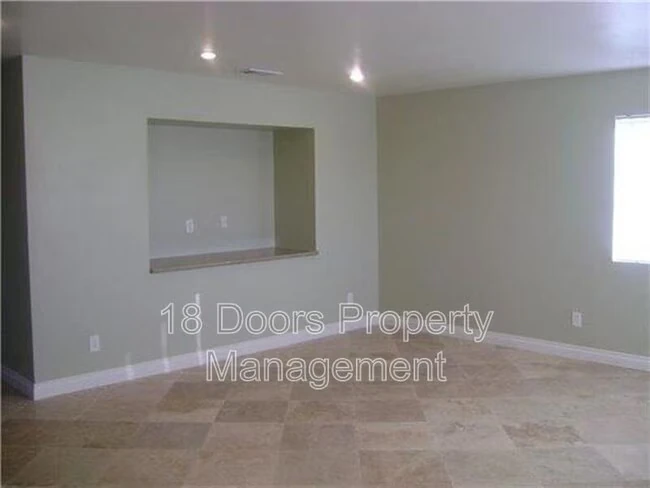 5155 Tipton St San Diego, CA 92115 photo 4