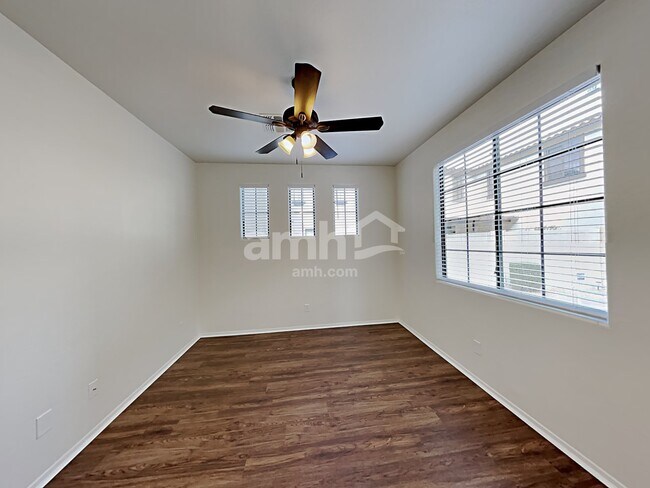 2357 W Sleepy Ranch Rd Phoenix, AZ 85085 photo 5