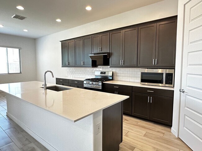 5851 S Delaware St Chandler, AZ 85249 photo 4