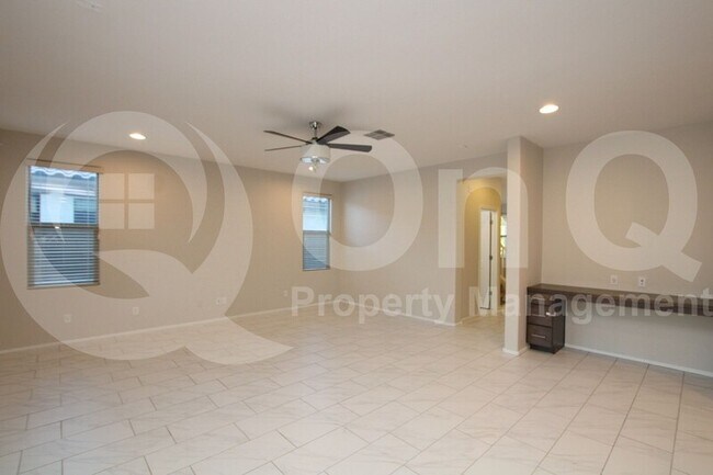 2224 E Ottawa Ln Phoenix, AZ 85024 photo 5