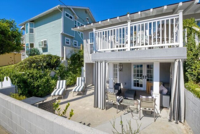 190 Walnut Ave Carlsbad, CA 92008 photo 3