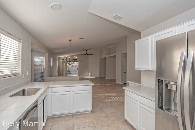 24028 N 21st Wy Phoenix, AZ 85024 photo 4