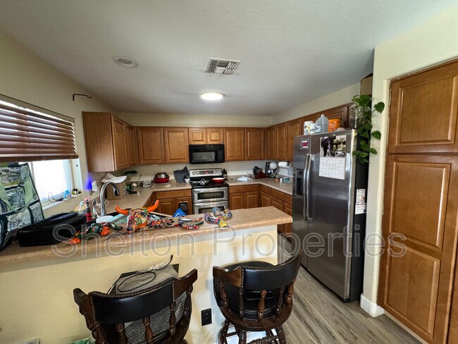 22831 W Mesquite Dr Buckeye, AZ 85326 photo 3