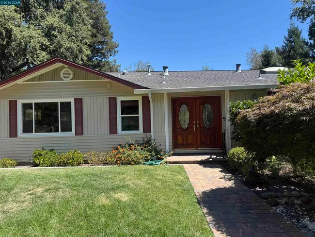 1271 Summit Rd Lafayette, CA 94549 photo 2
