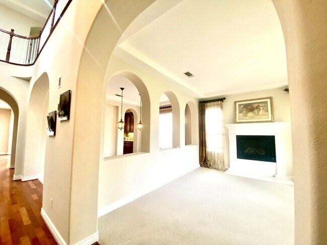 Pleasanton Ponderosa 5 Bed+loft / 4 Bath, 4 Car Garage, Small Dogs Ok photo 3