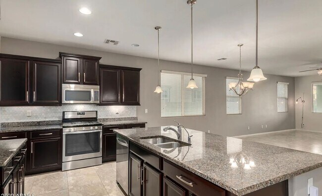 15238 W Bloomfield Rd Surprise, AZ 85379 photo 2