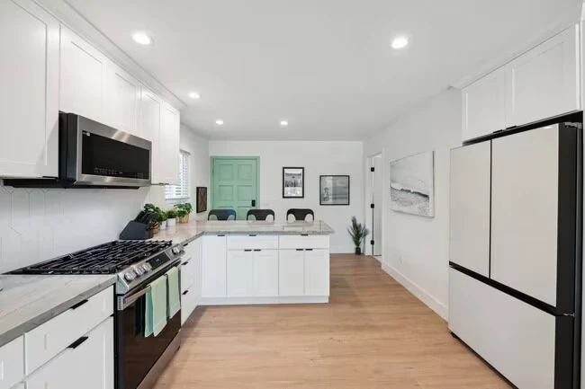 2138 Reed Ave San Diego, CA 92109 photo 5