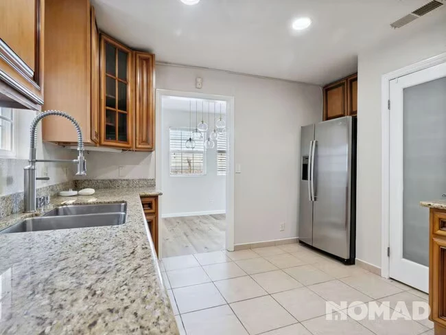 6636 Outlook Avenue, Oakland, CA 94605 photo 4