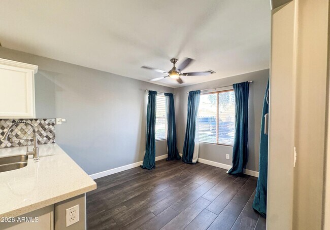 6620 W Watkins St Phoenix, AZ 85043 photo 5