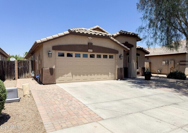 6620 W Watkins St Phoenix, AZ 85043 photo 2