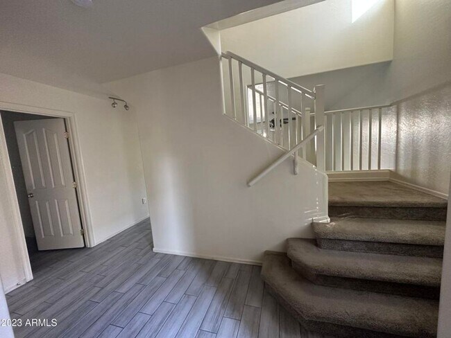 1577 S Hawk Ct Gilbert, AZ 85296 photo 5