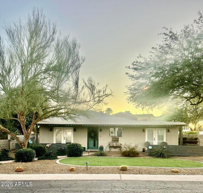 4535 E Campbell Ave Phoenix, AZ 85018 photo 2