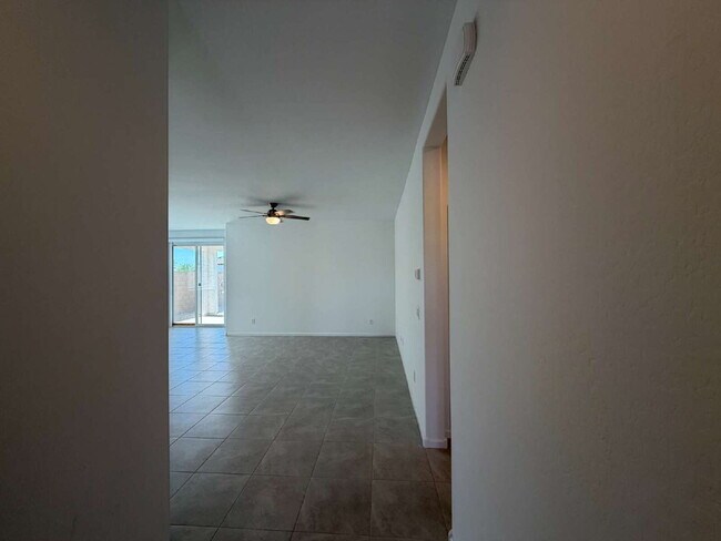 11023 W Atlantis Wy Tolleson, AZ 85353 photo 4