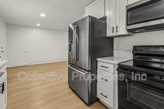3965 Logan Ave San Diego, CA 92113 photo 4