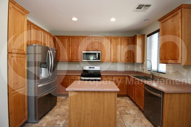 3013 S Sailors Way Gilbert, AZ 85295 photo 3