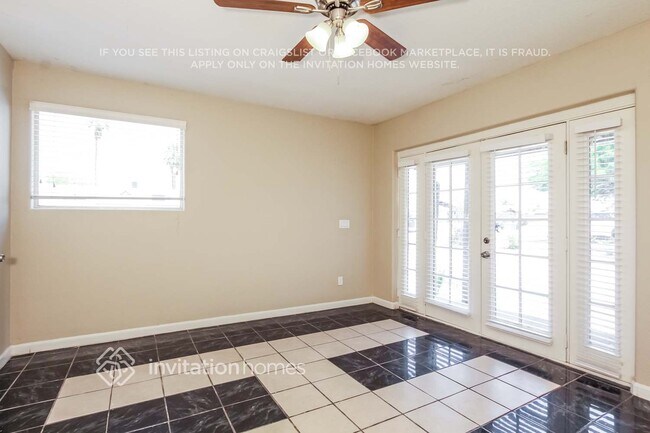 6717 W Hazelwood St Phoenix, AZ 85033 photo 5